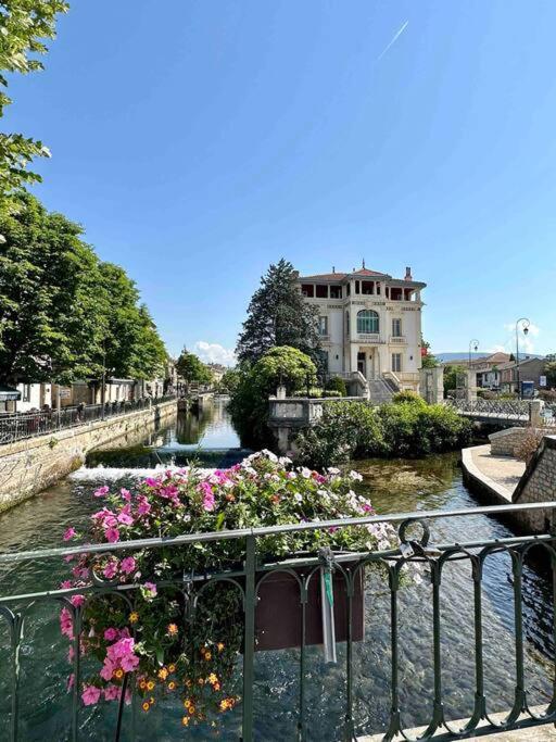 Lou Paseo : Appartement Brocante Centre Historique LʼIsle-sur-la-Sorgue Extérieur photo