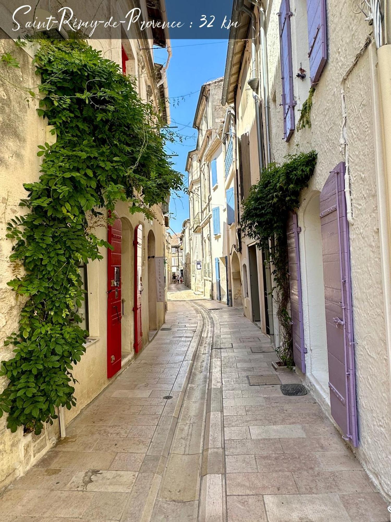 Lou Paseo : Appartement Brocante Centre Historique LʼIsle-sur-la-Sorgue Extérieur photo